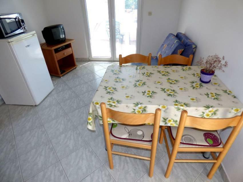Apartments Branko Nin Bagian luar foto