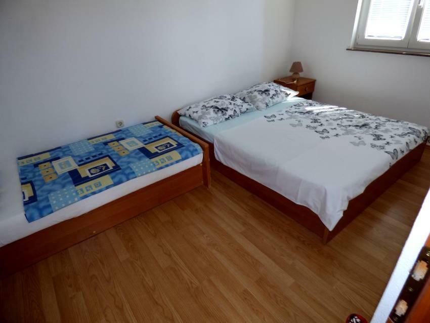 Apartments Branko Nin Bagian luar foto