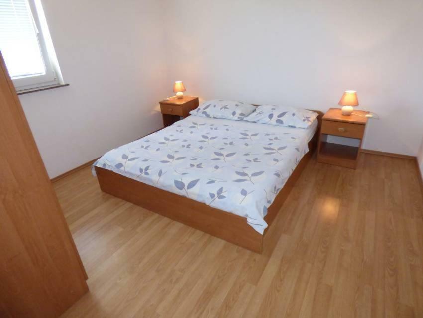 Apartments Branko Nin Bagian luar foto