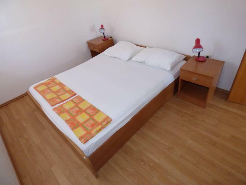 Apartments Branko Nin Bagian luar foto
